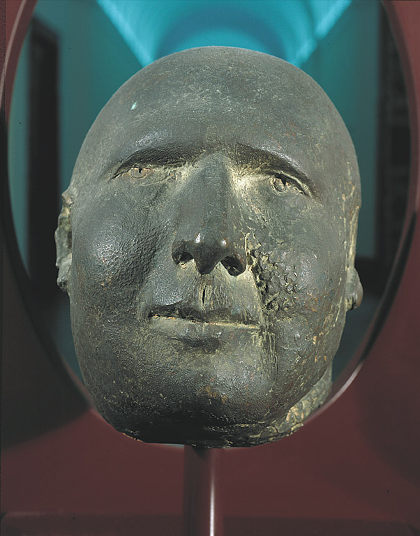 Ritratto di Emilio Jesi, ritratto d'uomo (Jesi Emilio) (scultura, opera isolata) di Marini Marino (sec. XX)