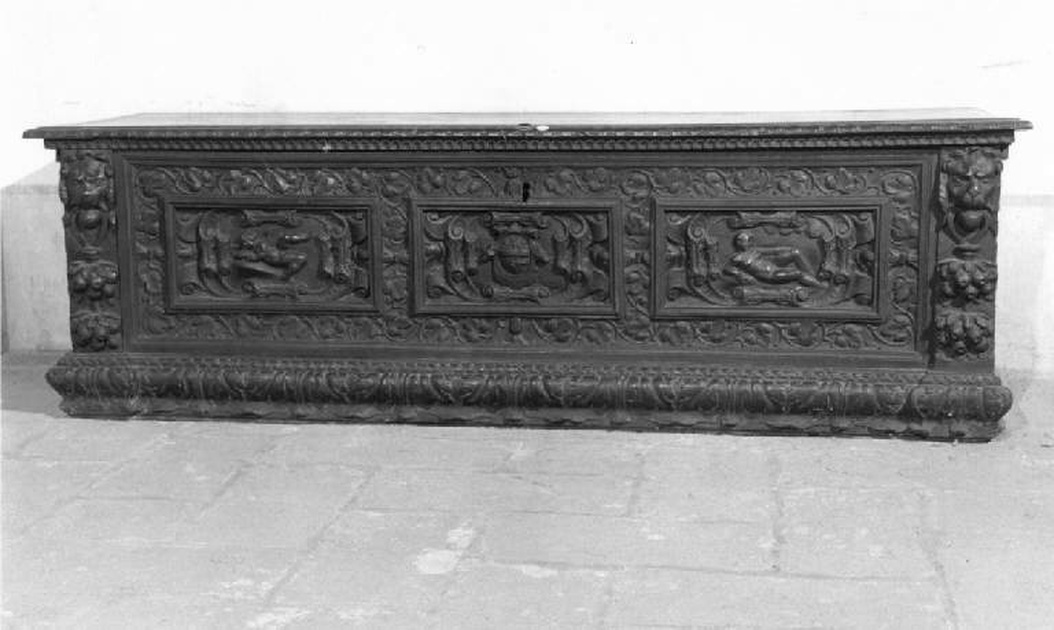 cassone, opera isolata - manifattura veneta (prima metà sec. XVI)