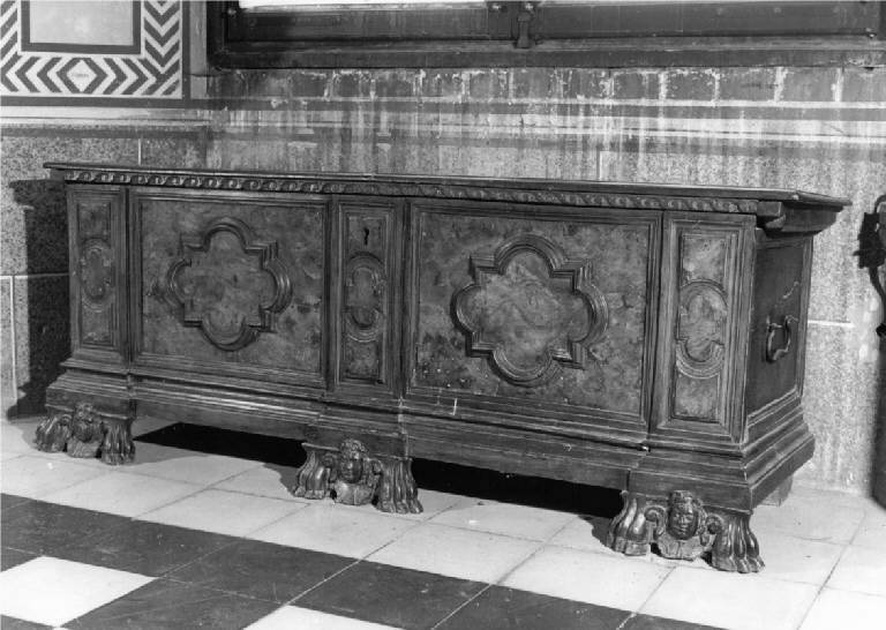 cassone, opera isolata - manifattura veneziana (prima metà sec. XVII)