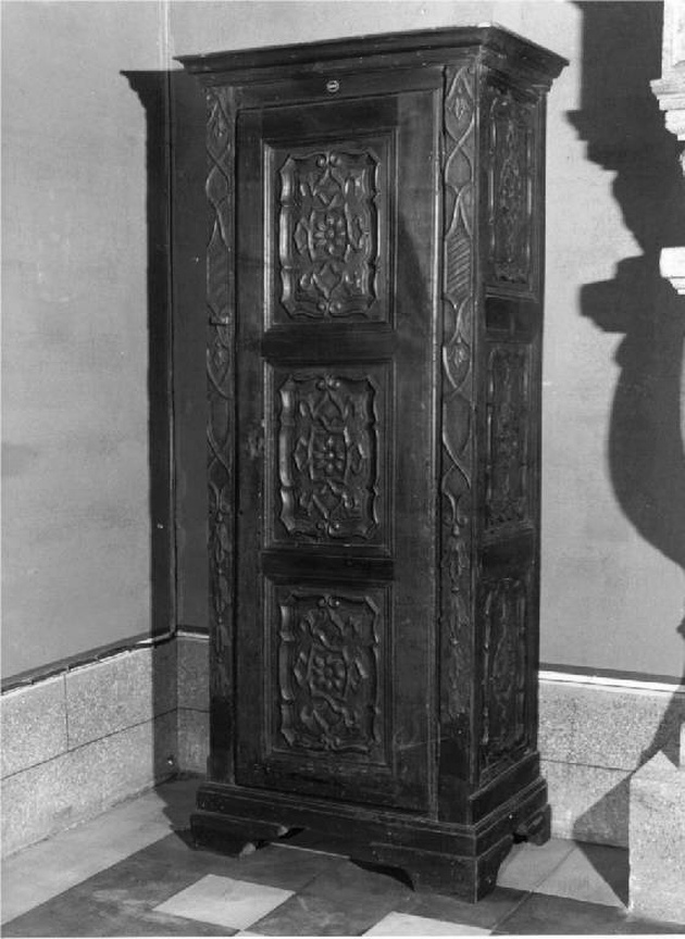 armadio, opera isolata - manifattura piemontese (fine/inizio secc. XVII/ XVIII)