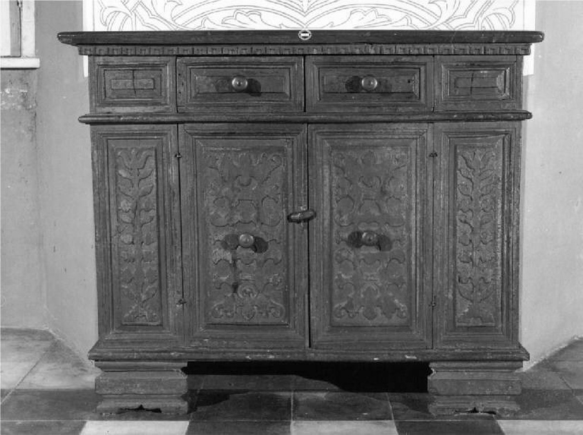 credenza, opera isolata - manifattura piemontese (metà sec. XVI)