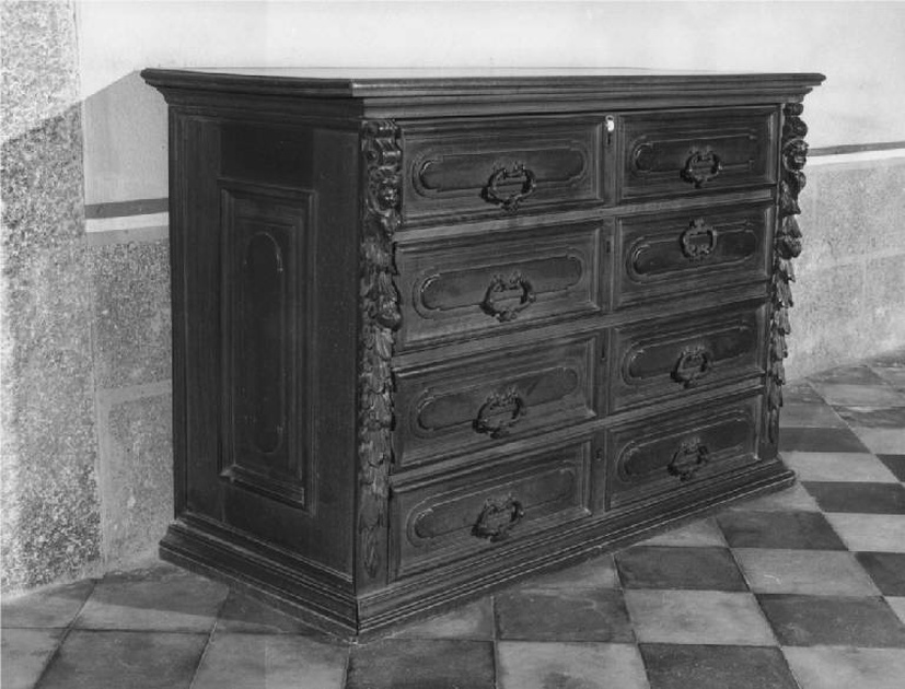 cassettone, opera isolata - manifattura lombarda (sec. XVII)