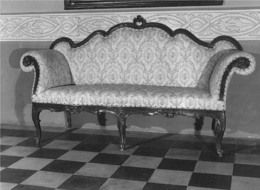 divano - a orecchioni, opera isolata - manifattura Italia nord-orientale (metà sec. XVIII)