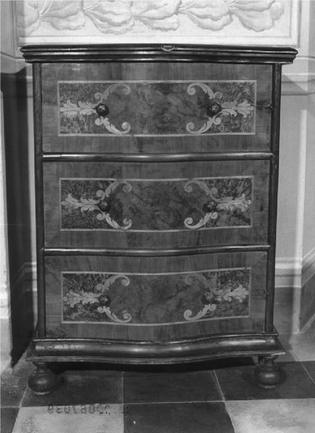 mobile, serie - manifattura lombarda (sec. XVIII)