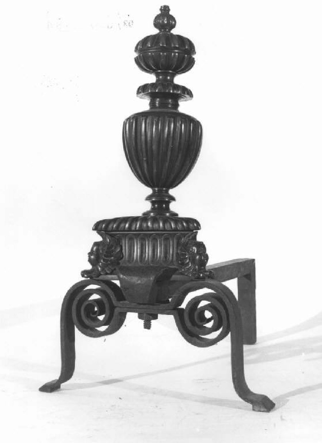 testa alata (alare, serie) - manifattura lombarda (fine/inizio secc. XIX/ XX)