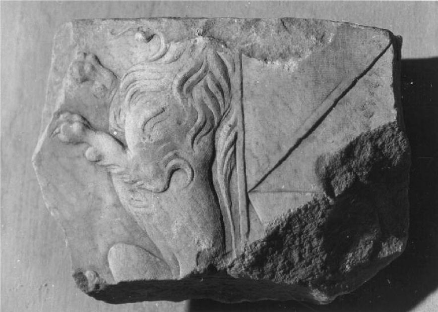 leone rampante (rilievo, frammento) - ambito lombardo (sec. XVI)