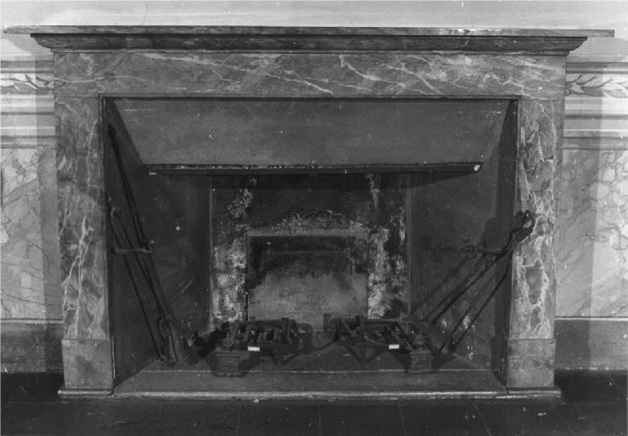 mostra di camino, insieme - manifattura lombarda (inizio sec. XX)