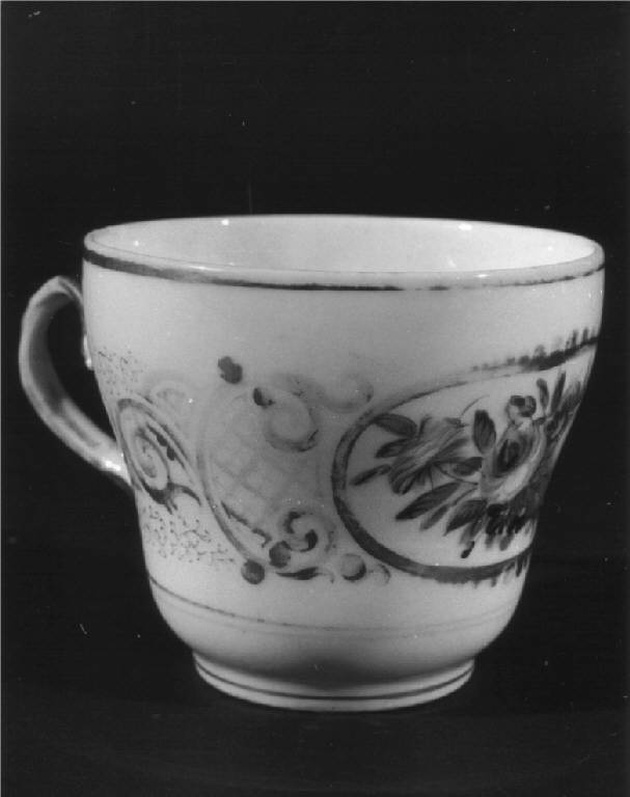 tazza, opera isolata - produzione francese (sec. XIX)