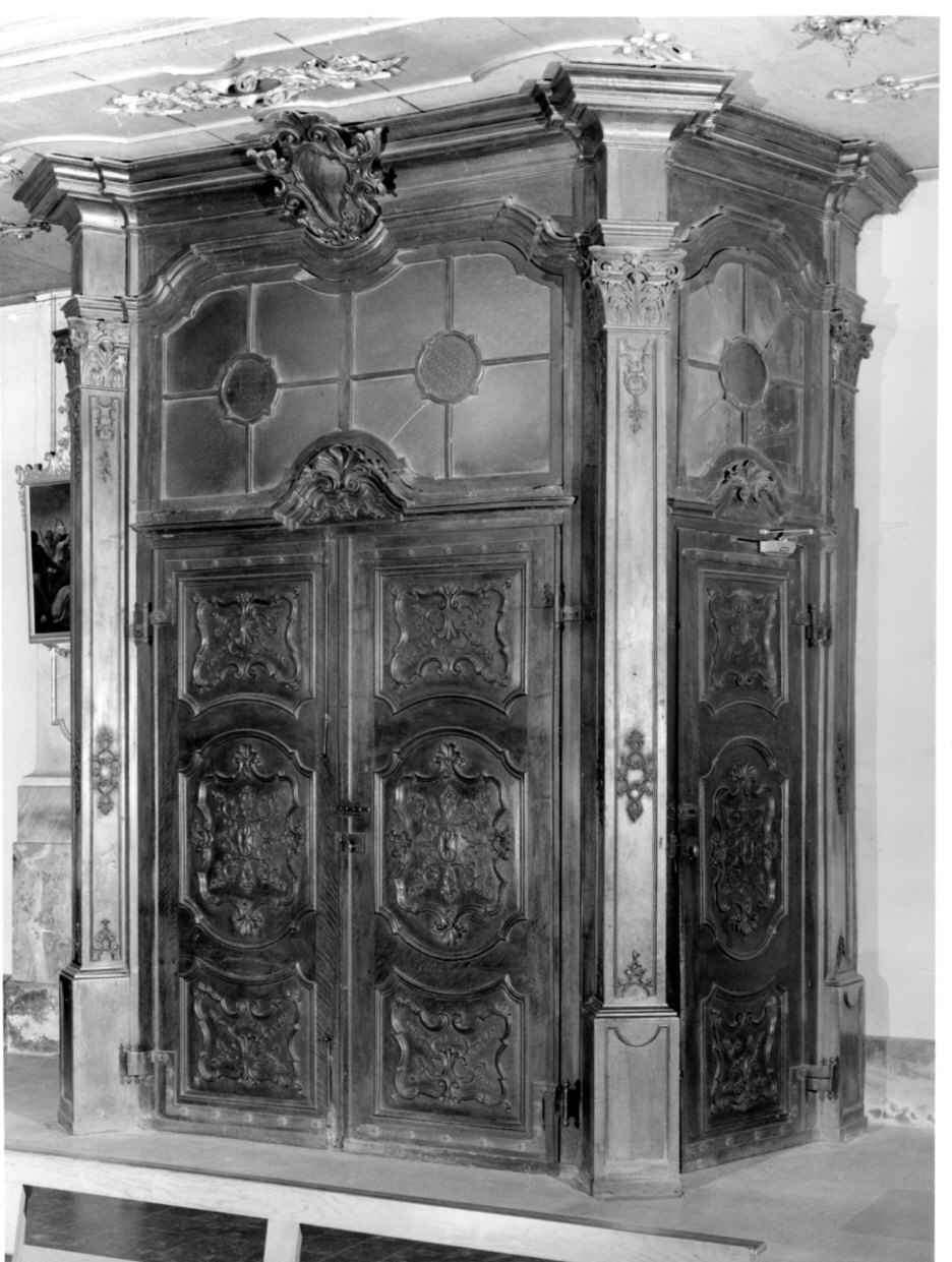 bussola d'ingresso, opera isolata - bottega lombarda (sec. XVIII)