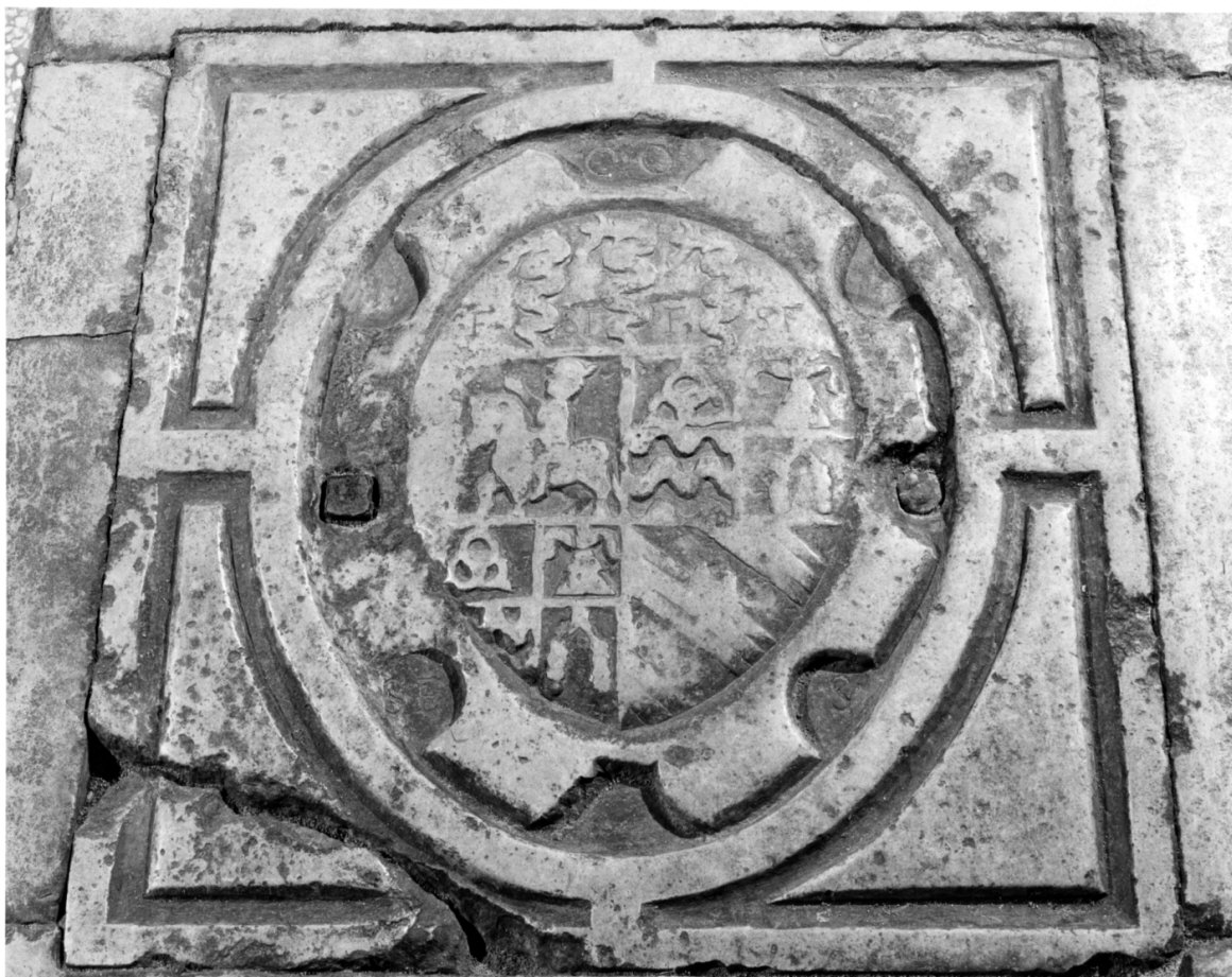 stemma gentilizio (lapide tombale, opera isolata) - bottega lombarda (sec. XV)