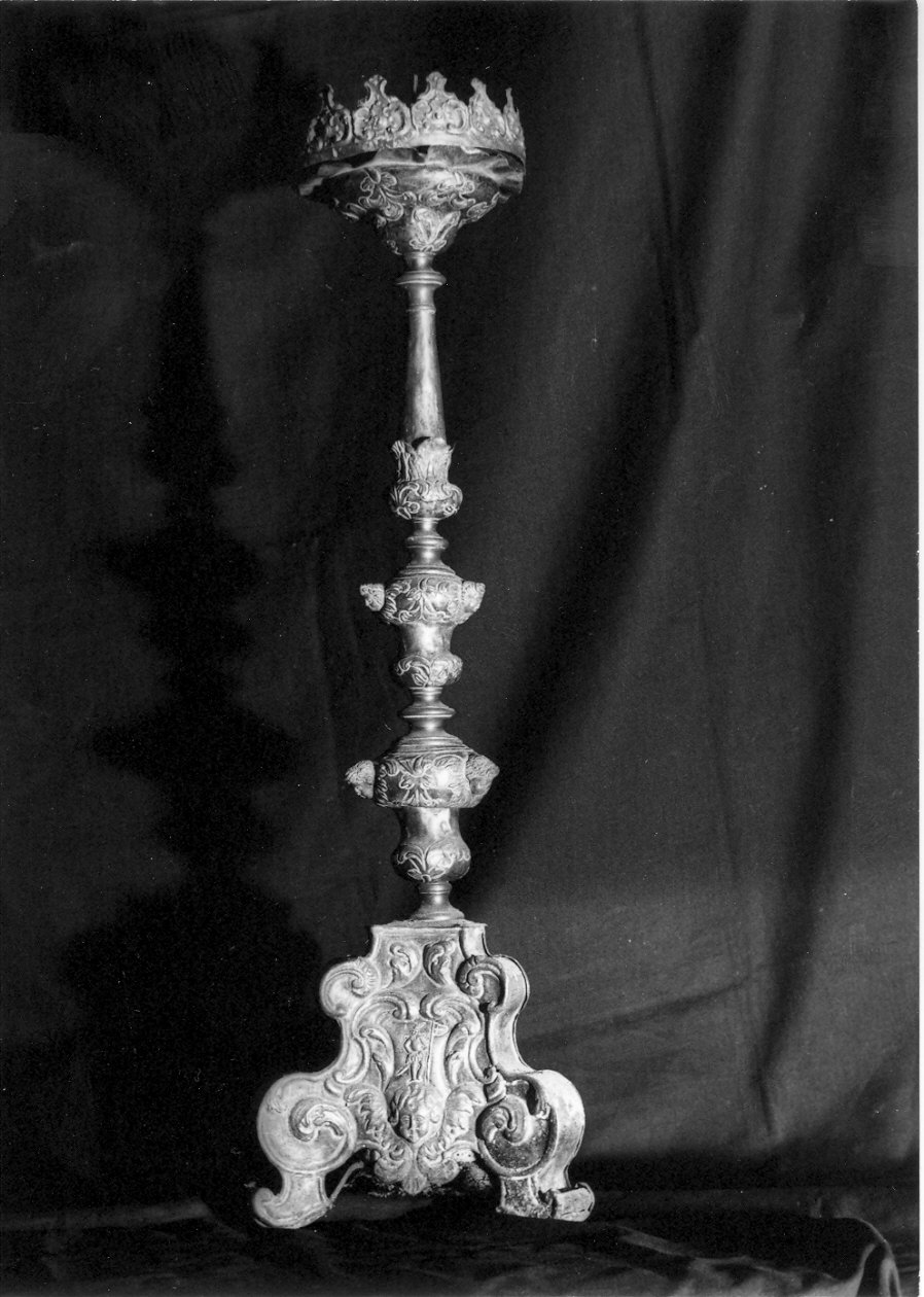 candeliere d'altare, serie - bottega lombarda (inizio sec. XVIII)