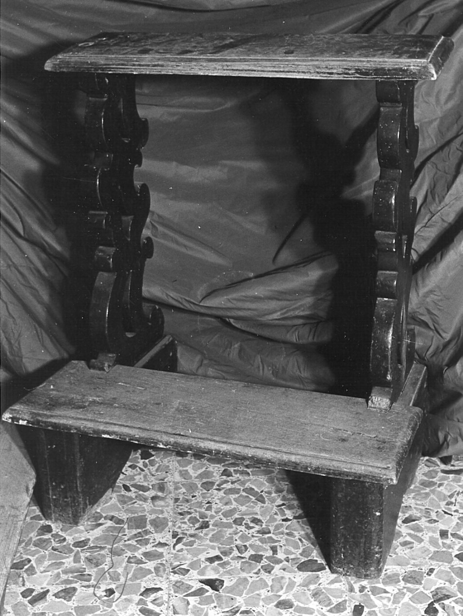 inginocchiatoio, opera isolata - bottega lombarda (fine sec. XVII)