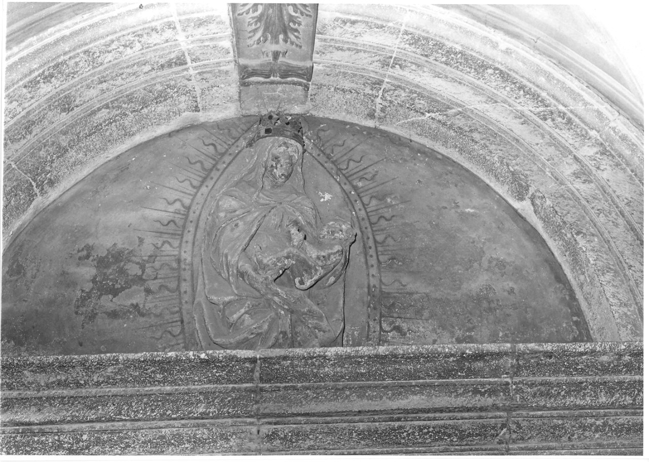 Madonna con Bambino (rilievo) - bottega italiana (sec. XVI)