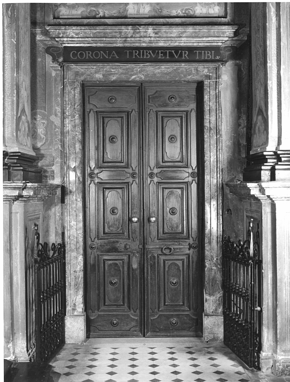 porta - a due battenti - bottega italiana (fine/inizio secc. XVII/ XVIII)