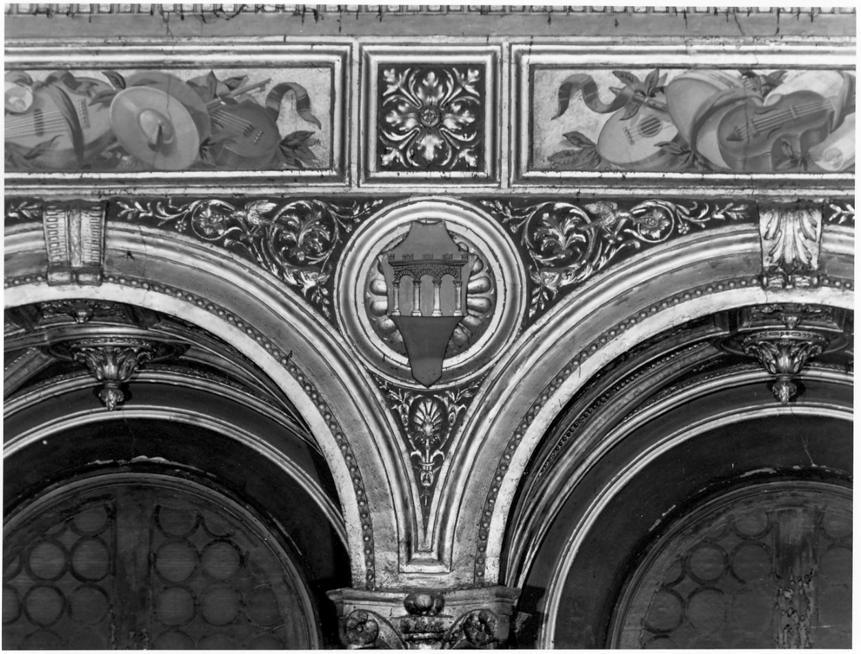 stemma della famiglia Ponteroli (rilievo) - bottega italiana (sec. XIX)