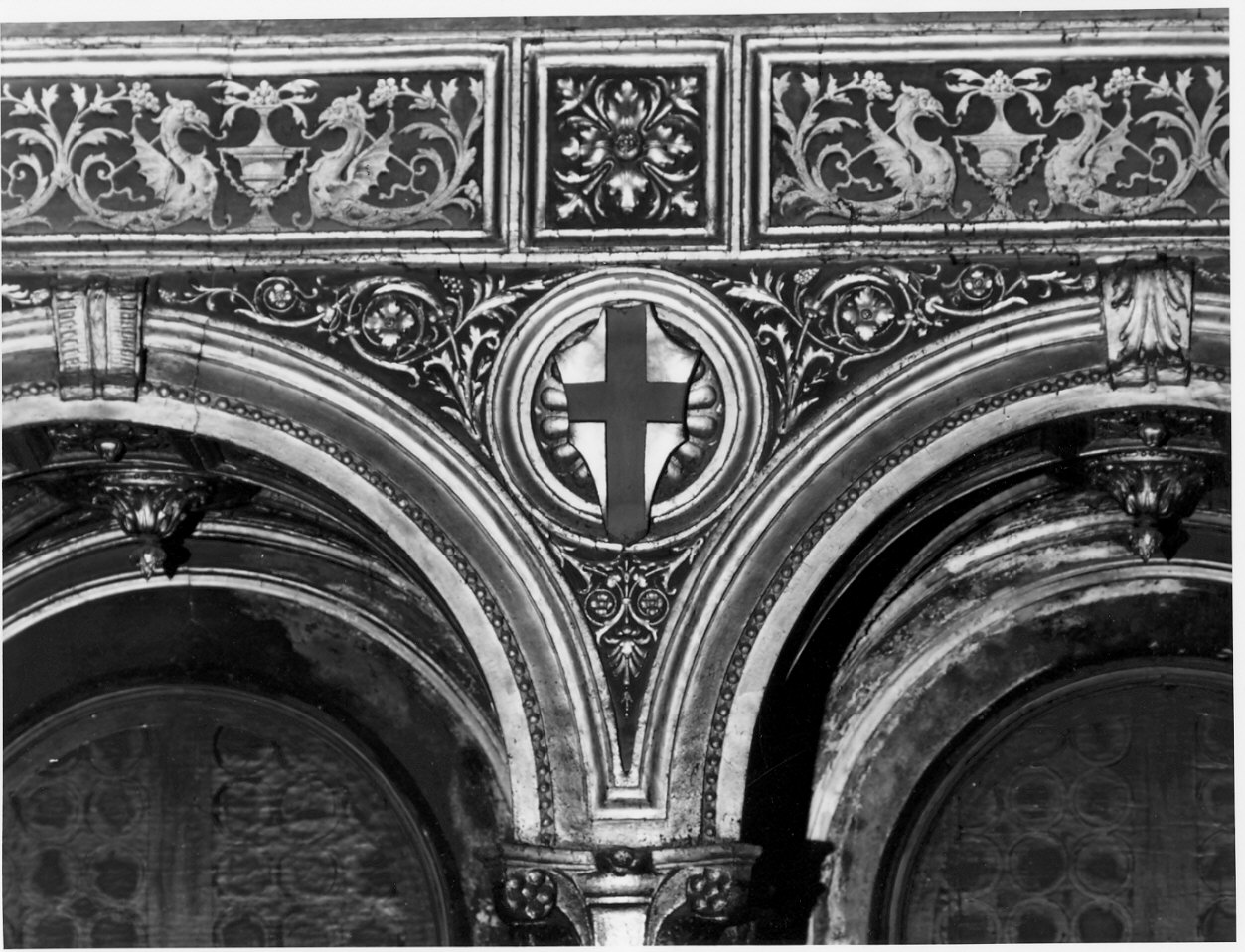 stemma del Comune di Lodi (rilievo) - bottega italiana (sec. XIX)