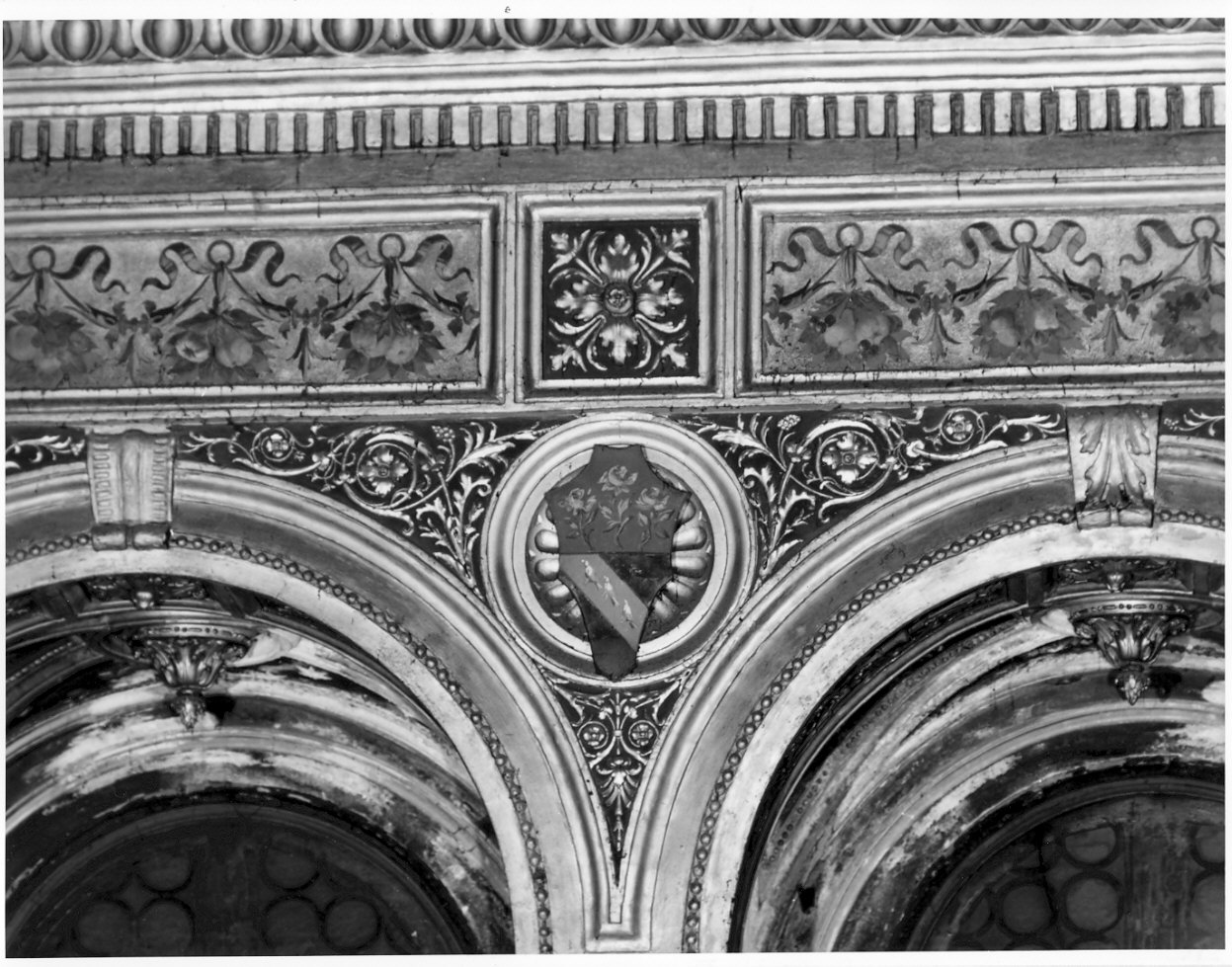 stemma della famiglia Ghisalberti (rilievo) - bottega italiana (sec. XIX)