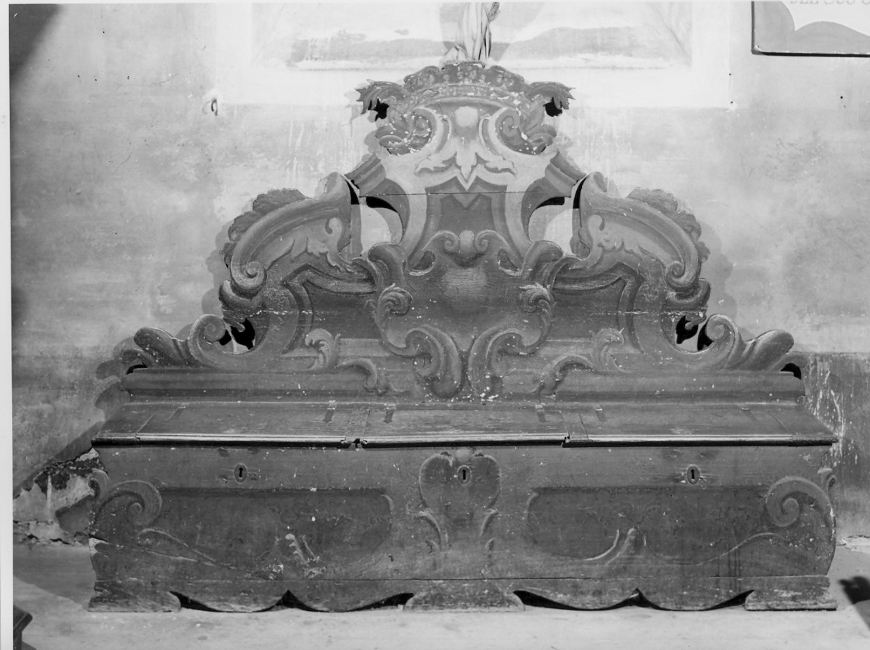 cassapanca - bottega lombarda (sec. XVIII)