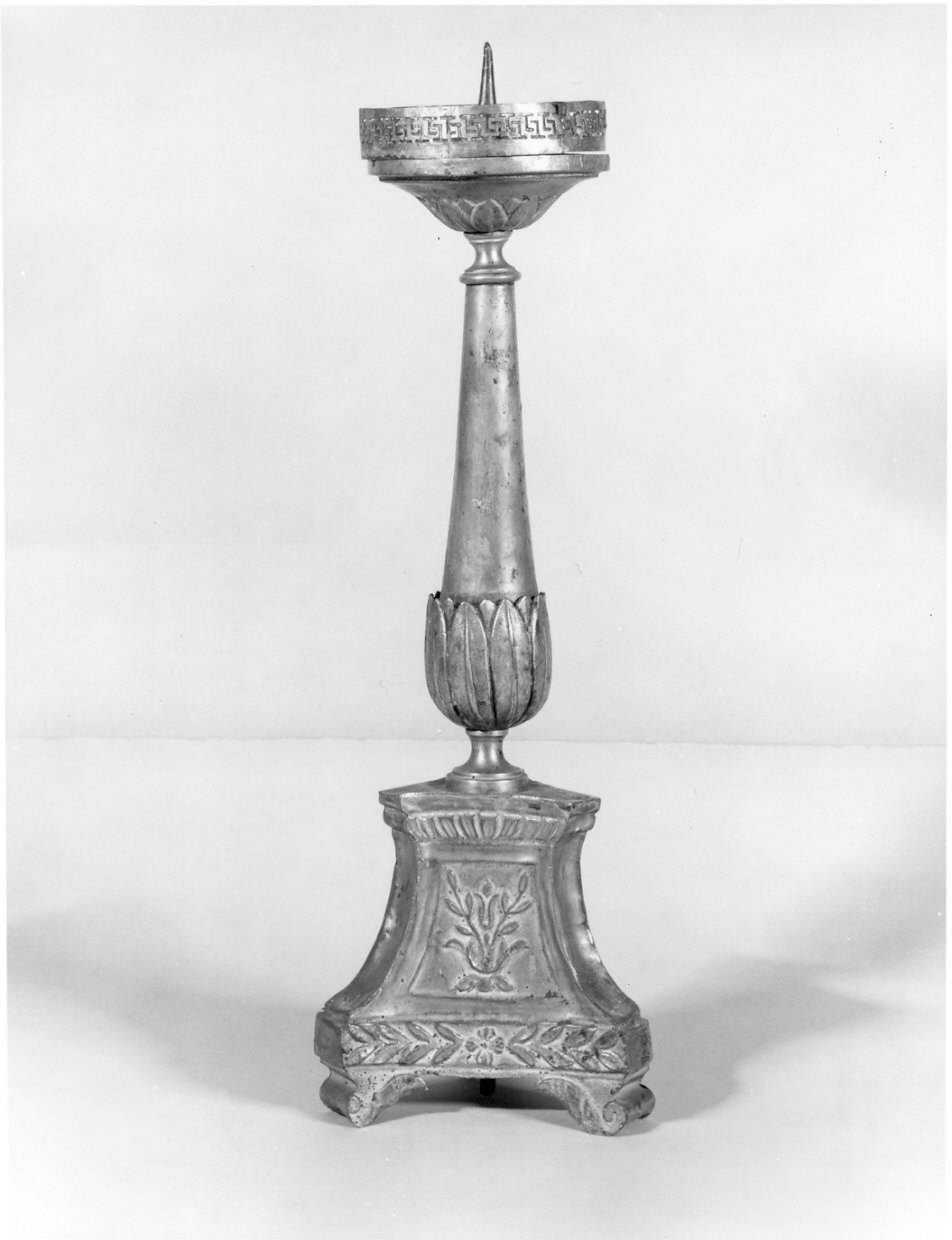 candeliere, serie - bottega lombarda (secc. XVIII/ XIX)