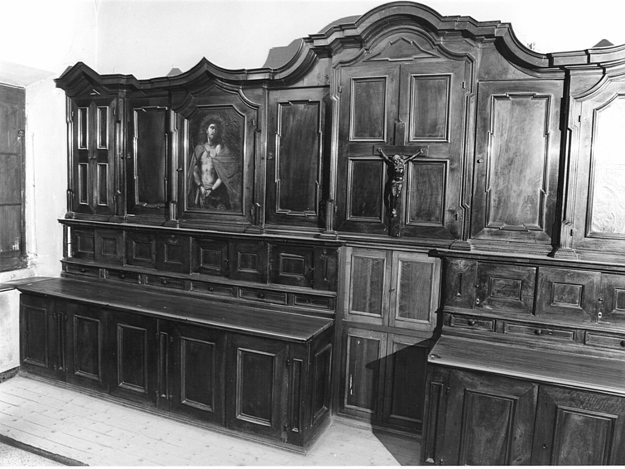 armadio da sacrestia, opera isolata - bottega Italia settentrionale (sec. XVIII)