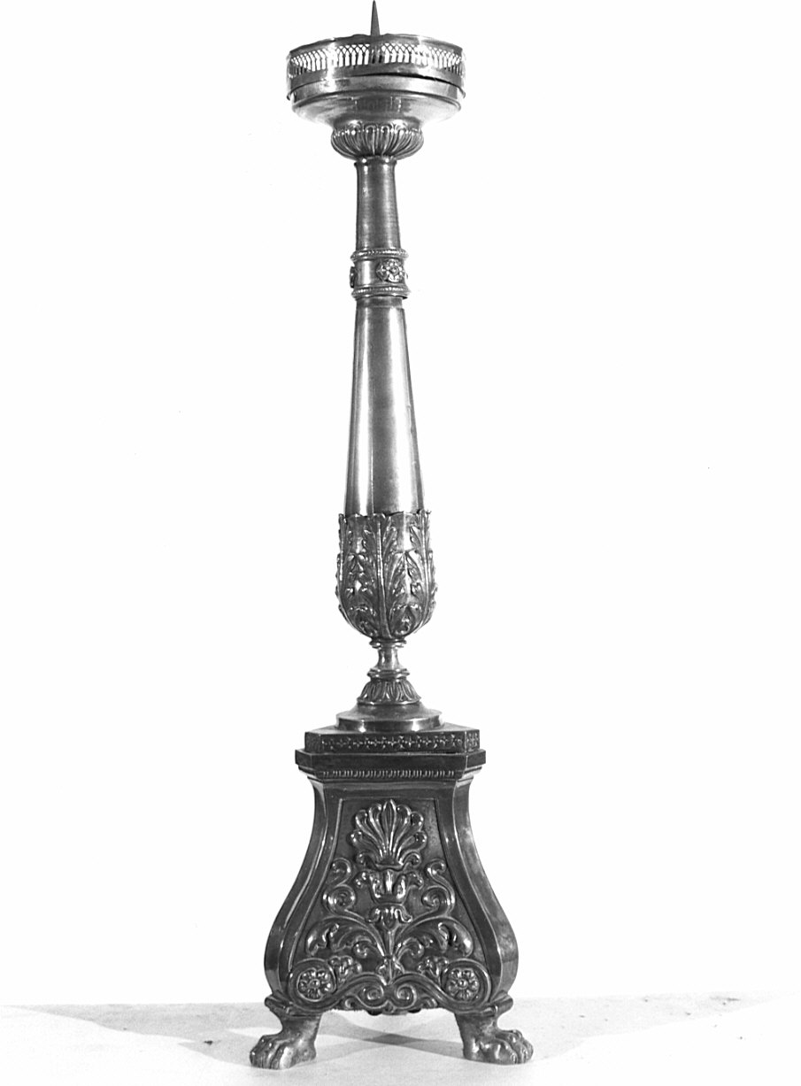 candeliere d'altare, serie - bottega Italia settentrionale (seconda metà sec. XIX)