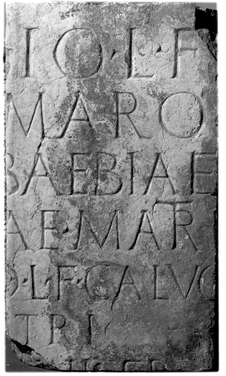 lapide, frammento - bottega romana (sec. I)