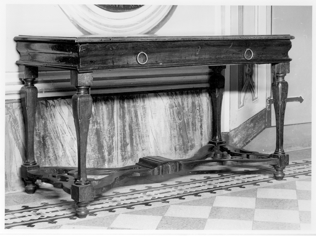 tavolo, opera isolata - bottega lombarda (secc. XVII/ XVIII)