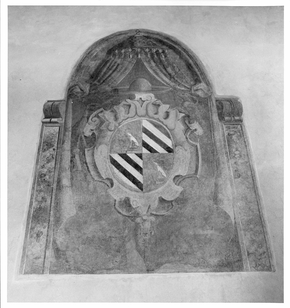 stemma vescovile (decorazione pittorica, opera isolata) - ambito lombardo (fine/inizio secc. XVI/ XVII)