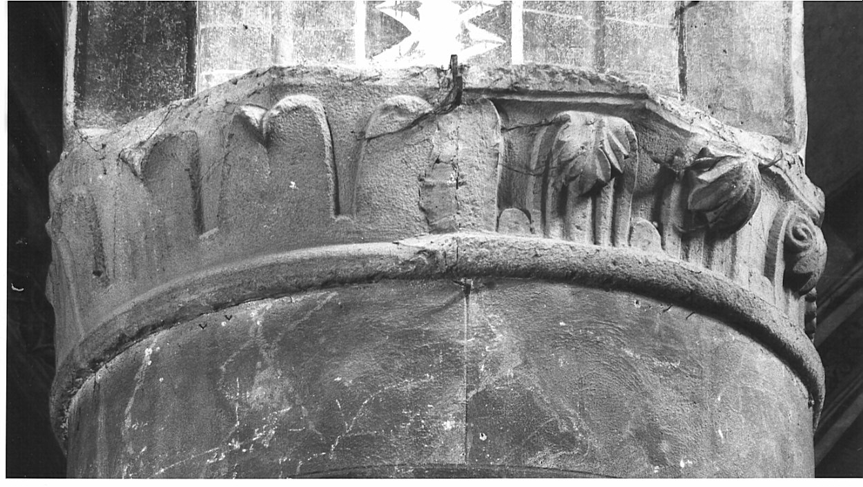 capitello, opera isolata - bottega italiana (fine sec. XIII)