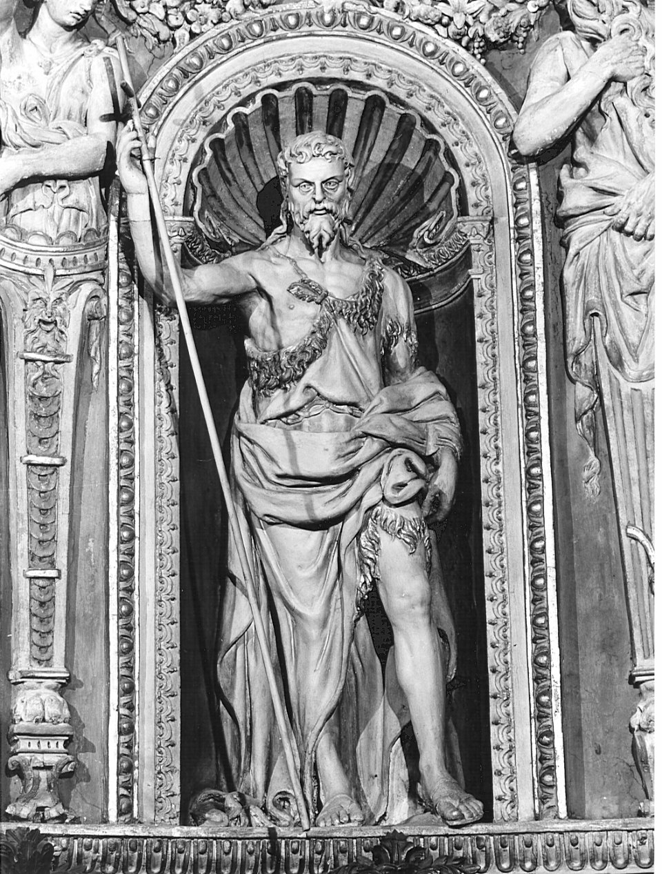 San Giovanni Battista (statua, elemento d'insieme) di Abondio Antonio detto Ascona (sec. XVI)