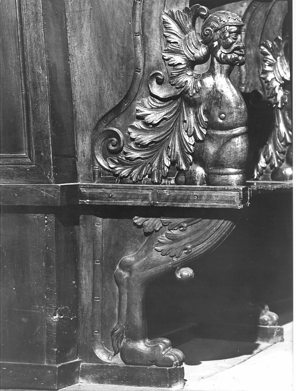 omenone (scultura, elemento d'insieme) di De Conti Anselmo (seconda metà sec. XVI)