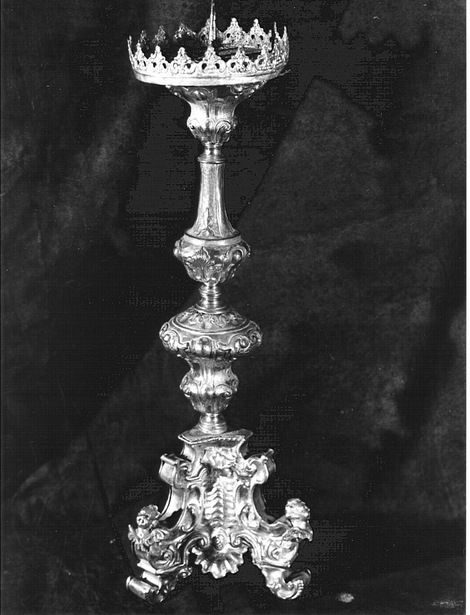 candeliere, opera isolata - bottega lombarda (sec. XVIII)