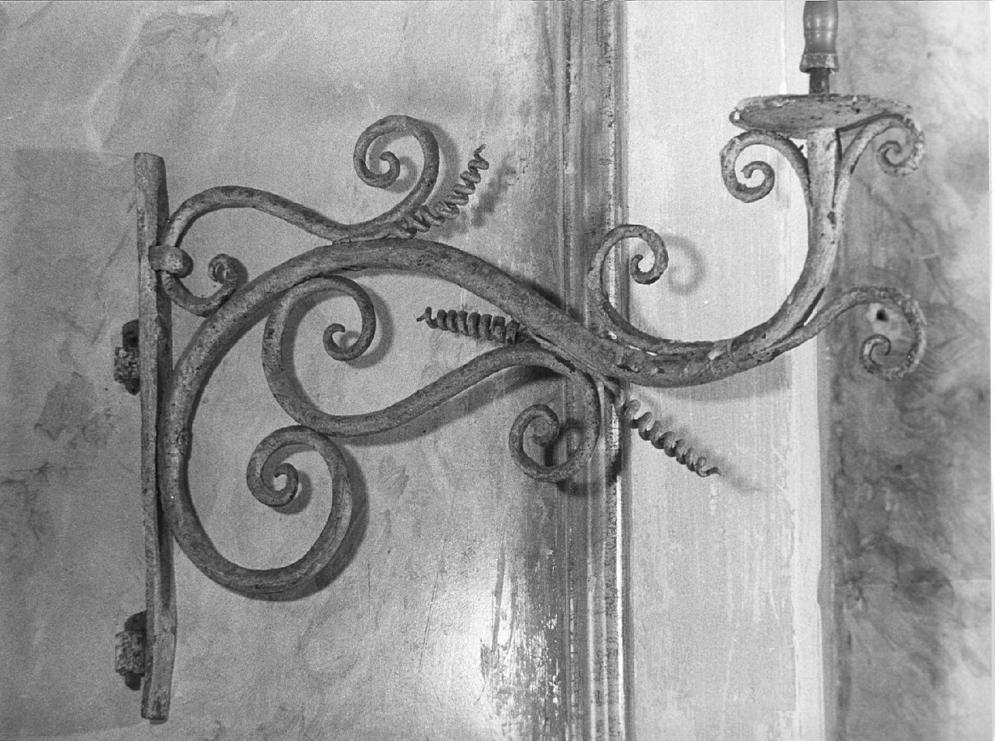 candeliere da parete, opera isolata - bottega lombarda (sec. XVII)