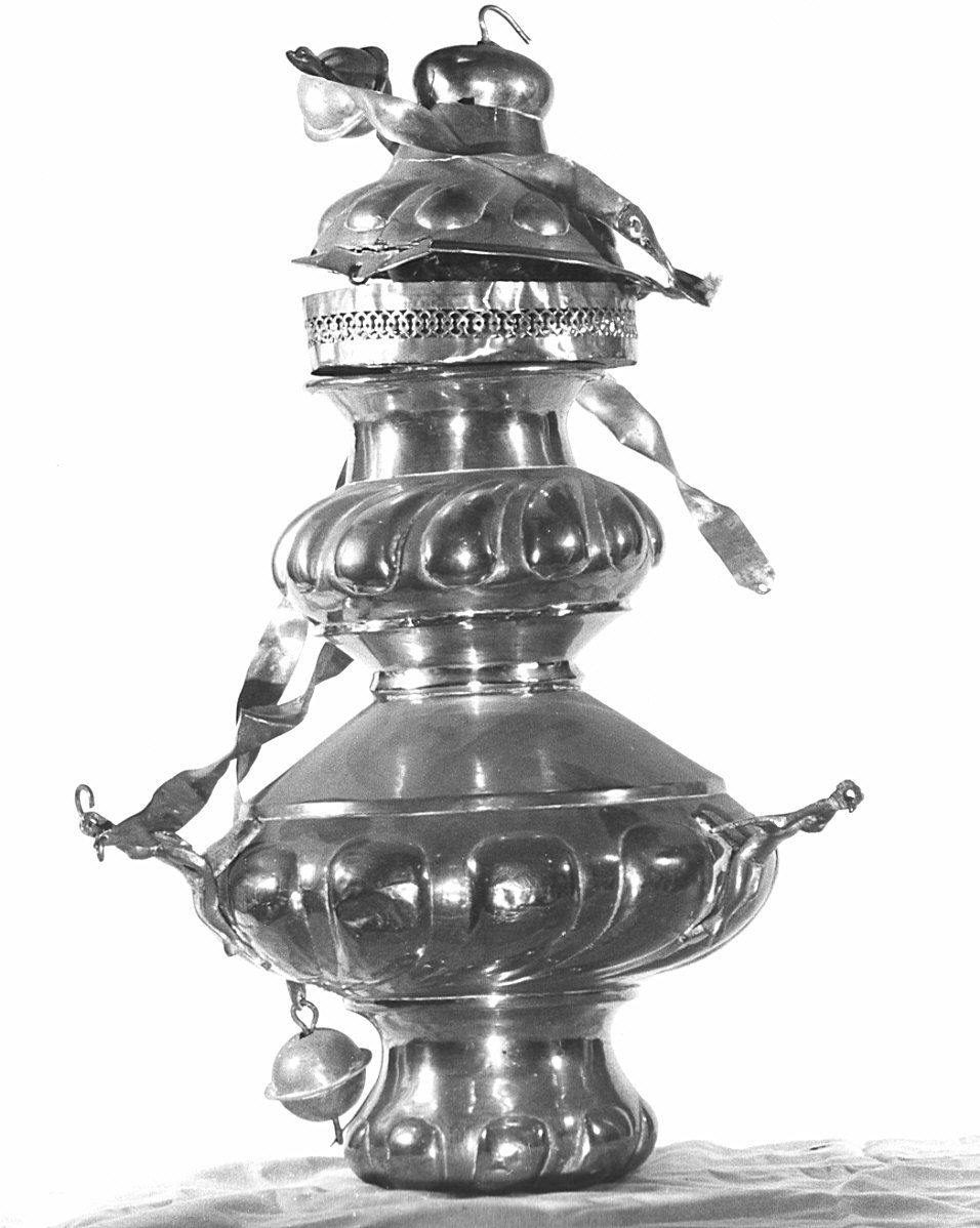 lampada pensile, coppia - bottega lombarda (sec. XVIII)