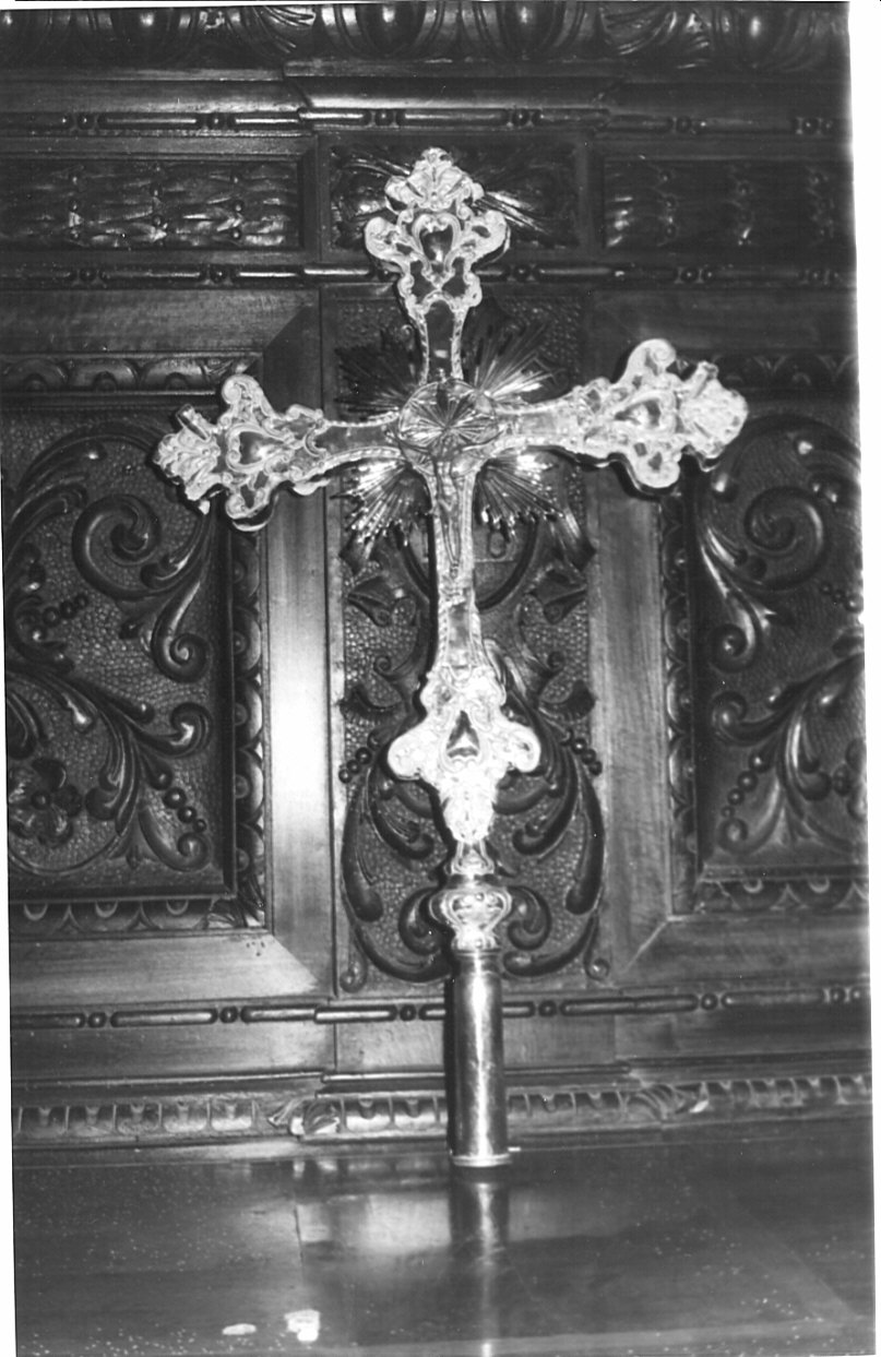 croce processionale, opera isolata - bottega lombarda (metà sec. XVIII)