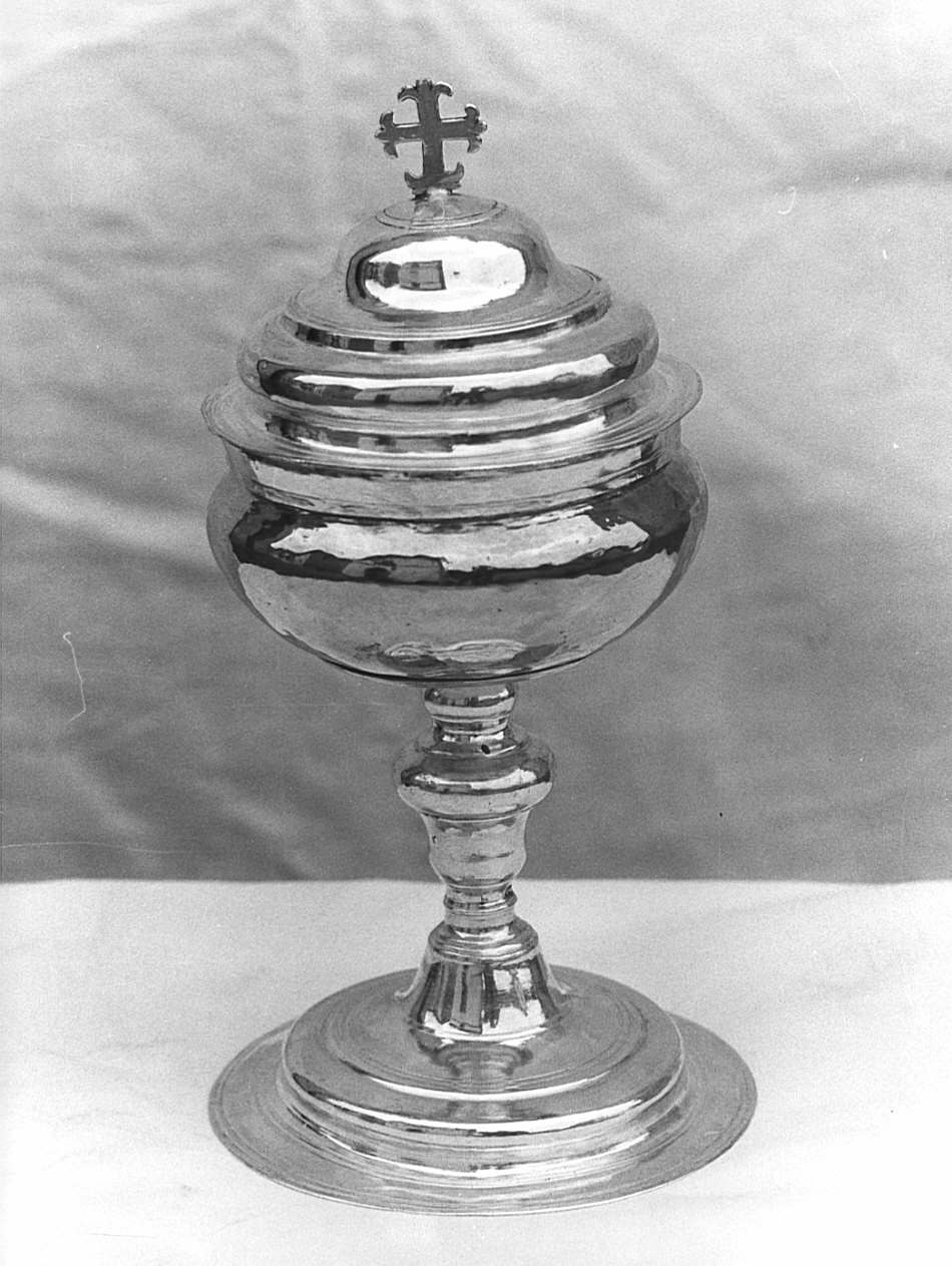 pisside, opera isolata - bottega lombarda (sec. XVII)