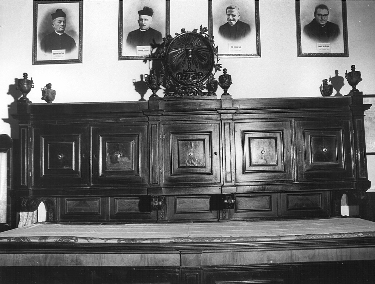 armadio da sacrestia, opera isolata - bottega italiana (sec. XIX)