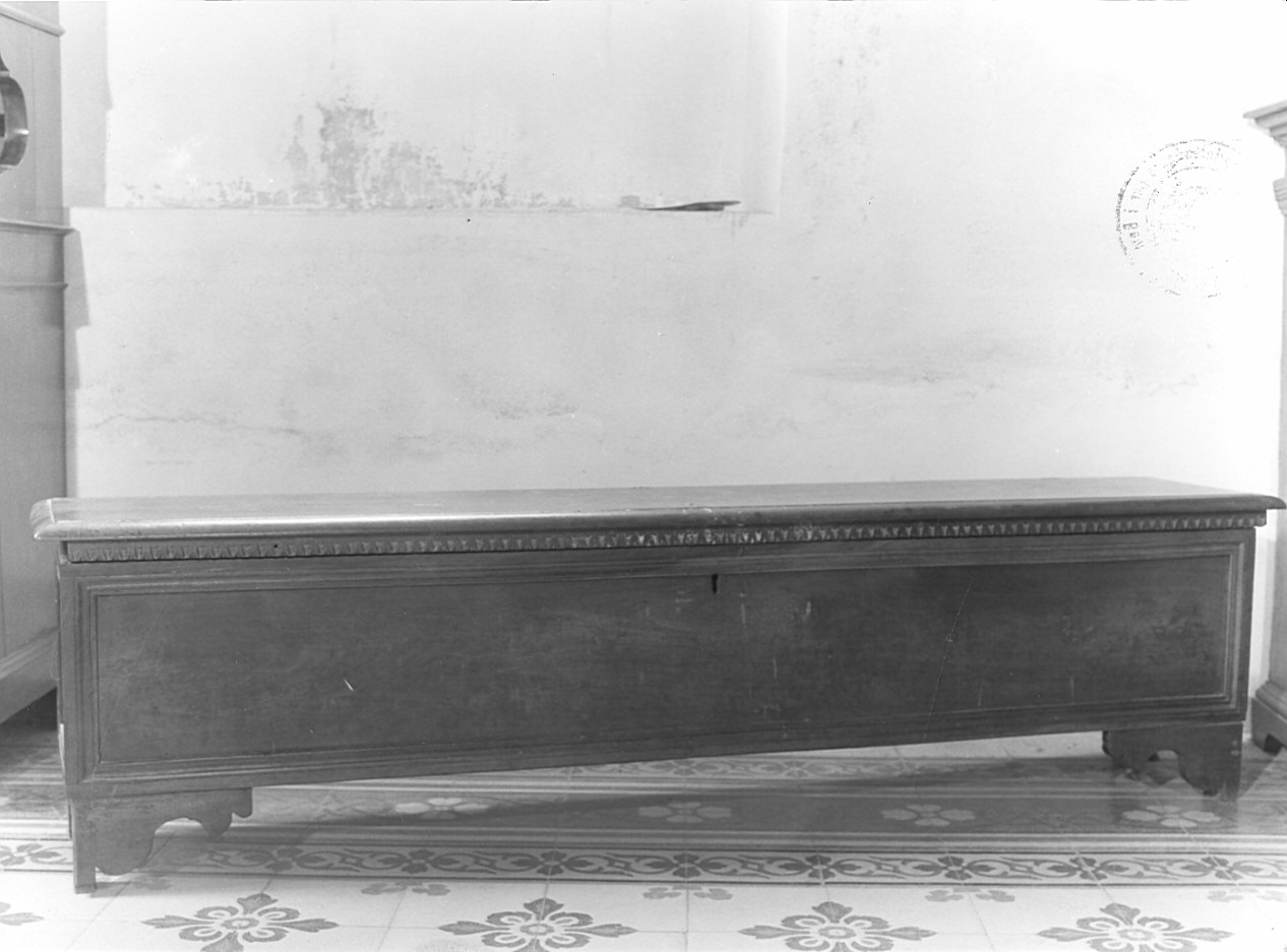 cassapanca, coppia - bottega bergamasca (fine/inizio secc. XVII/ XVIII)