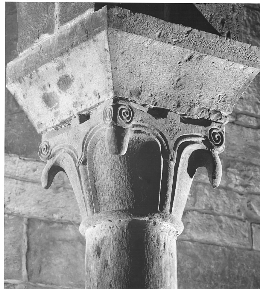 capitello, opera isolata - bottega lombarda (inizio sec. XX)