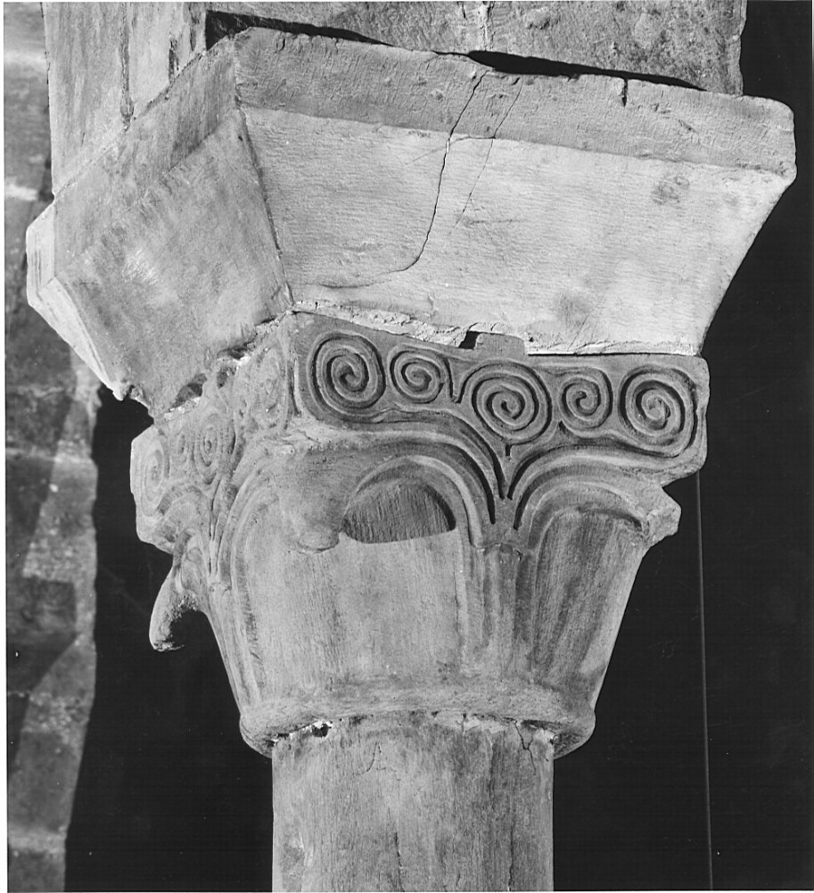 capitello, opera isolata - bottega lombarda (inizio sec. XX)