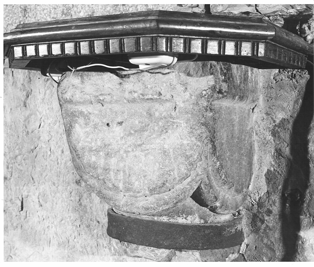 capitello, frammento - bottega lombarda (sec. XII)