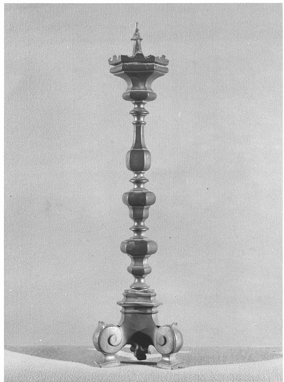 candeliere, serie - bottega lombarda (prima metà sec. XVIII)