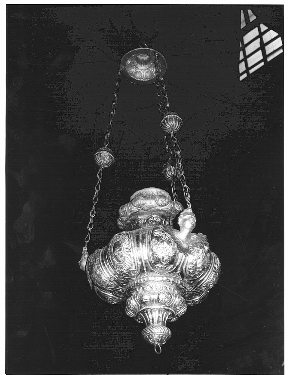 lampada pensile, serie - bottega lombarda (fine/inizio secc. XVII/ XVIII)