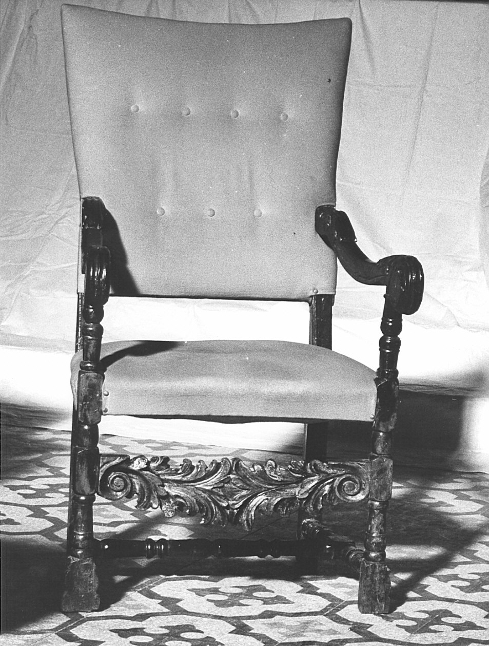 poltrona, opera isolata - bottega bergamasca (prima metà sec. XVIII)