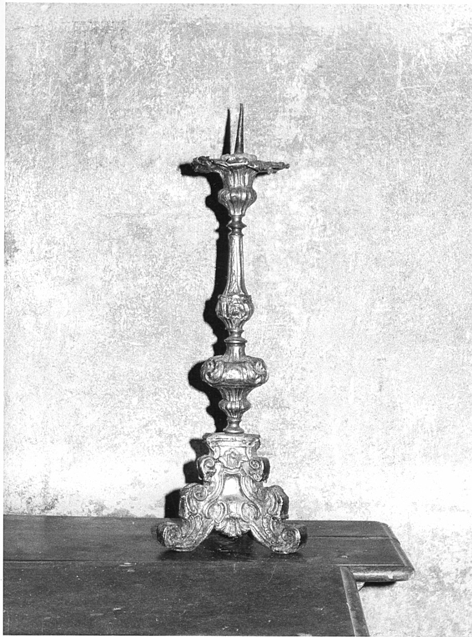 candeliere d'altare, serie - bottega bergamasca (metà sec. XVIII)