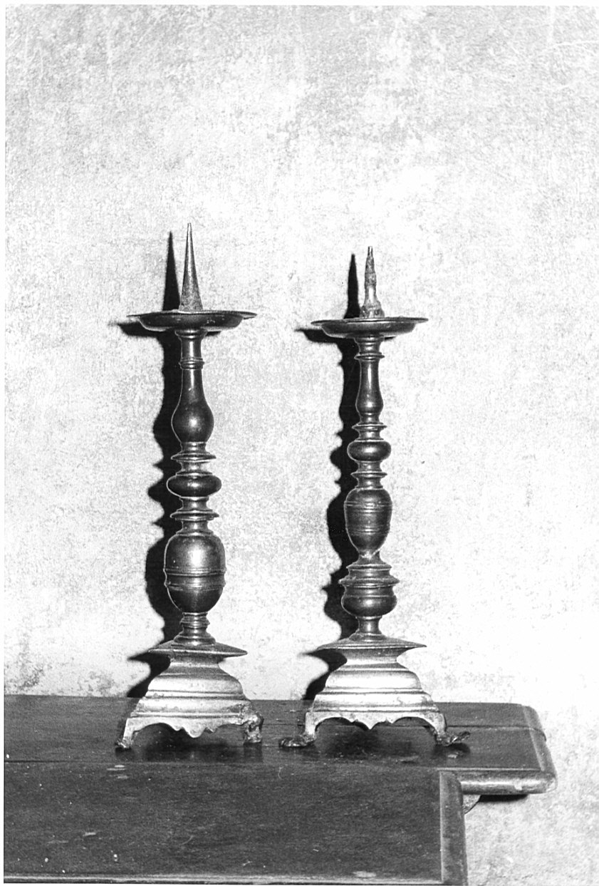 candeliere d'altare, serie - bottega bergamasca (sec. XVIII)