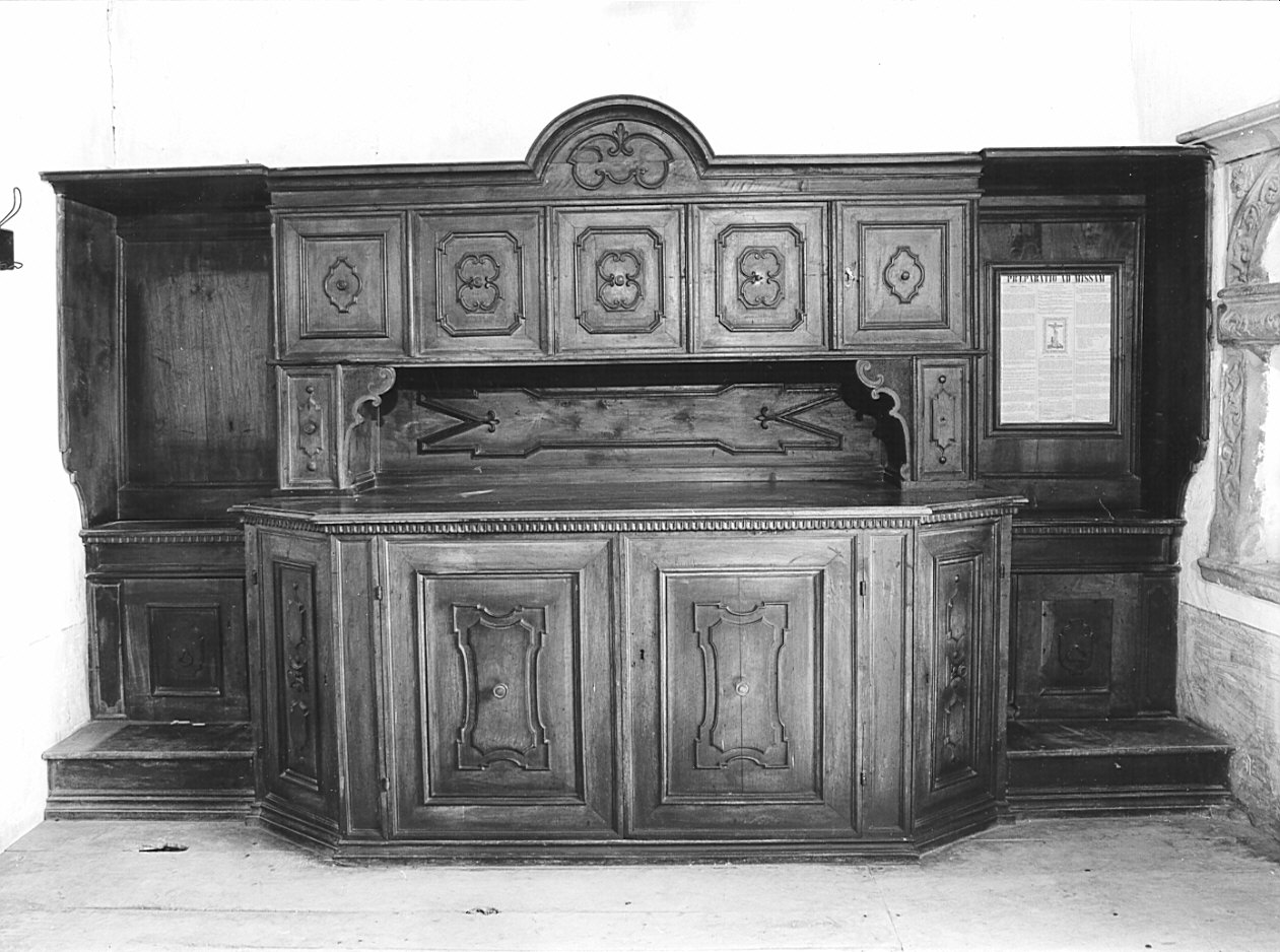 mobile da sacrestia con alzata, opera isolata - bottega lombarda (sec. XVIII, sec. XIX)
