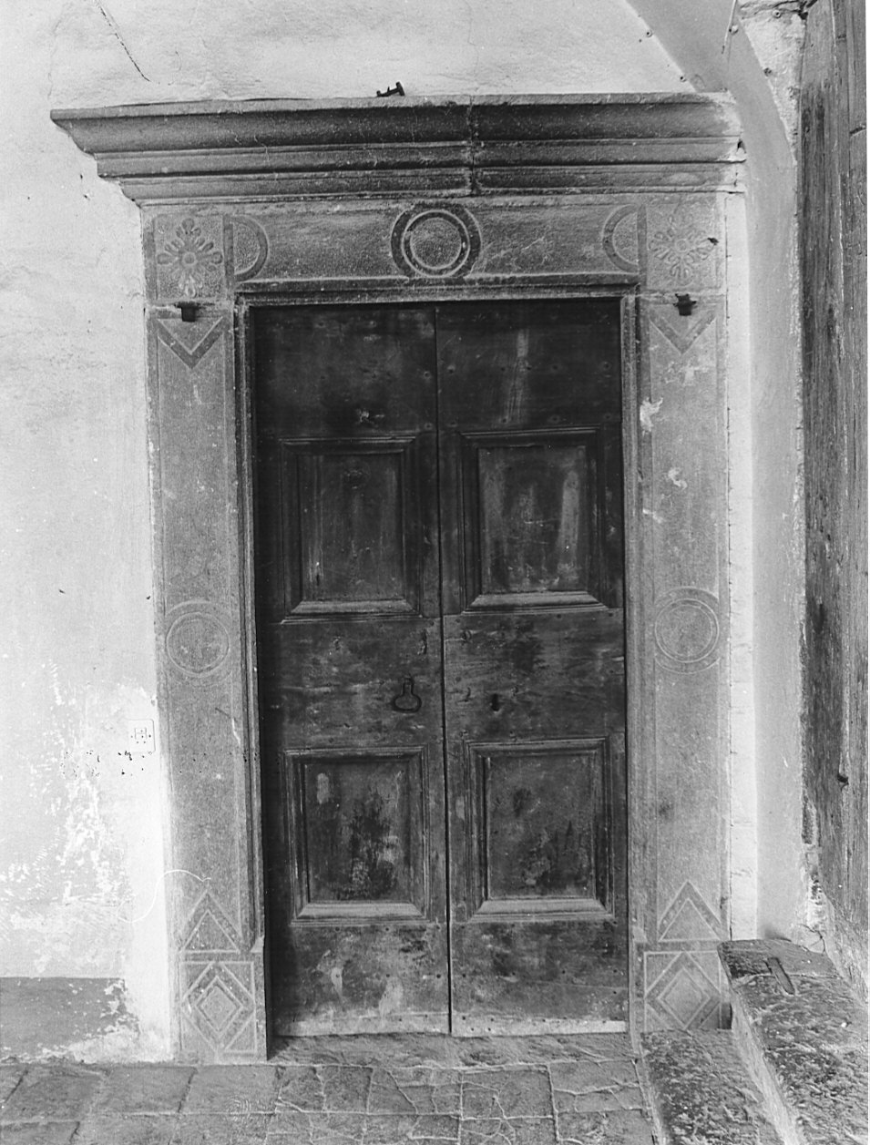 portale, opera isolata - bottega lombarda (sec. XVII)