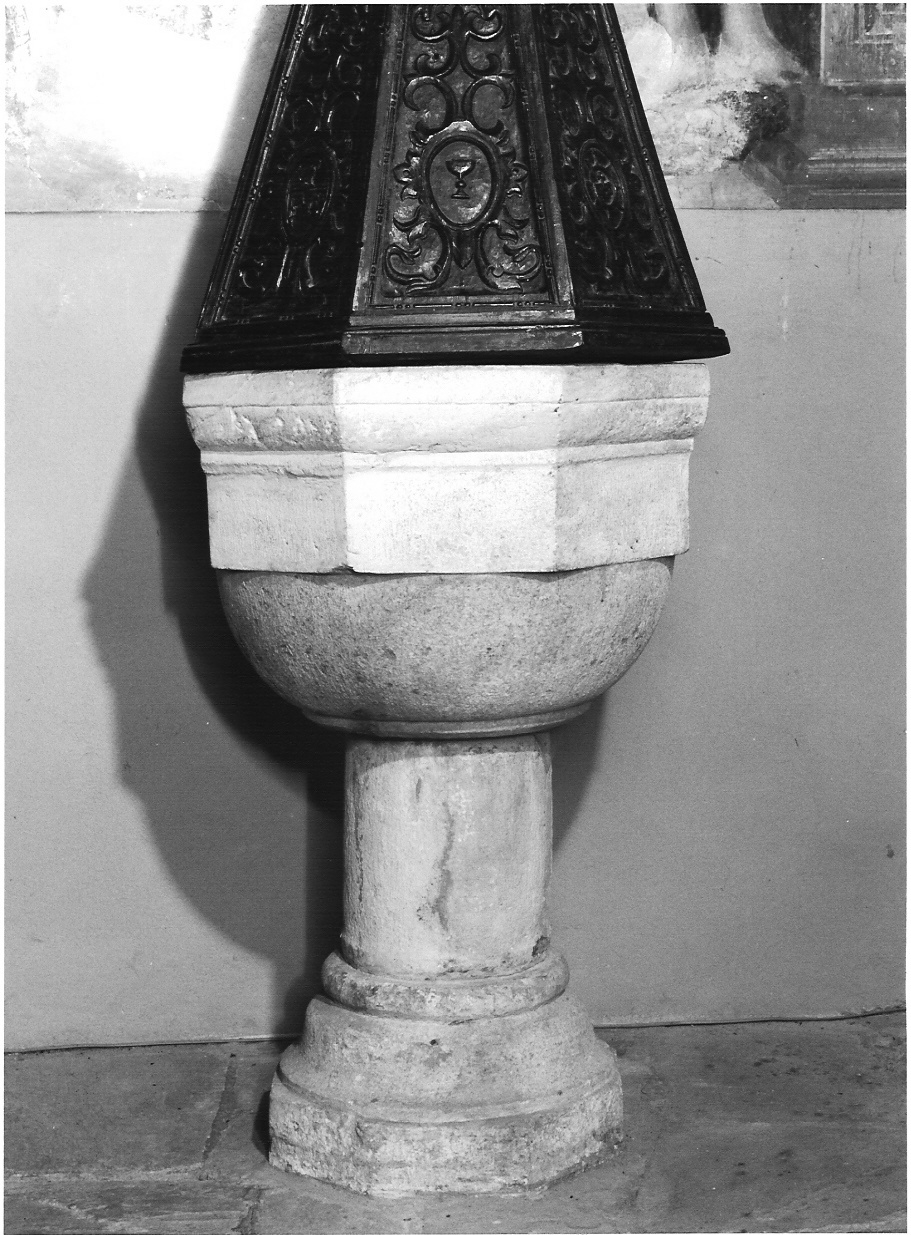fonte battesimale - a fusto - bottega lombarda (prima metà sec. XVI)