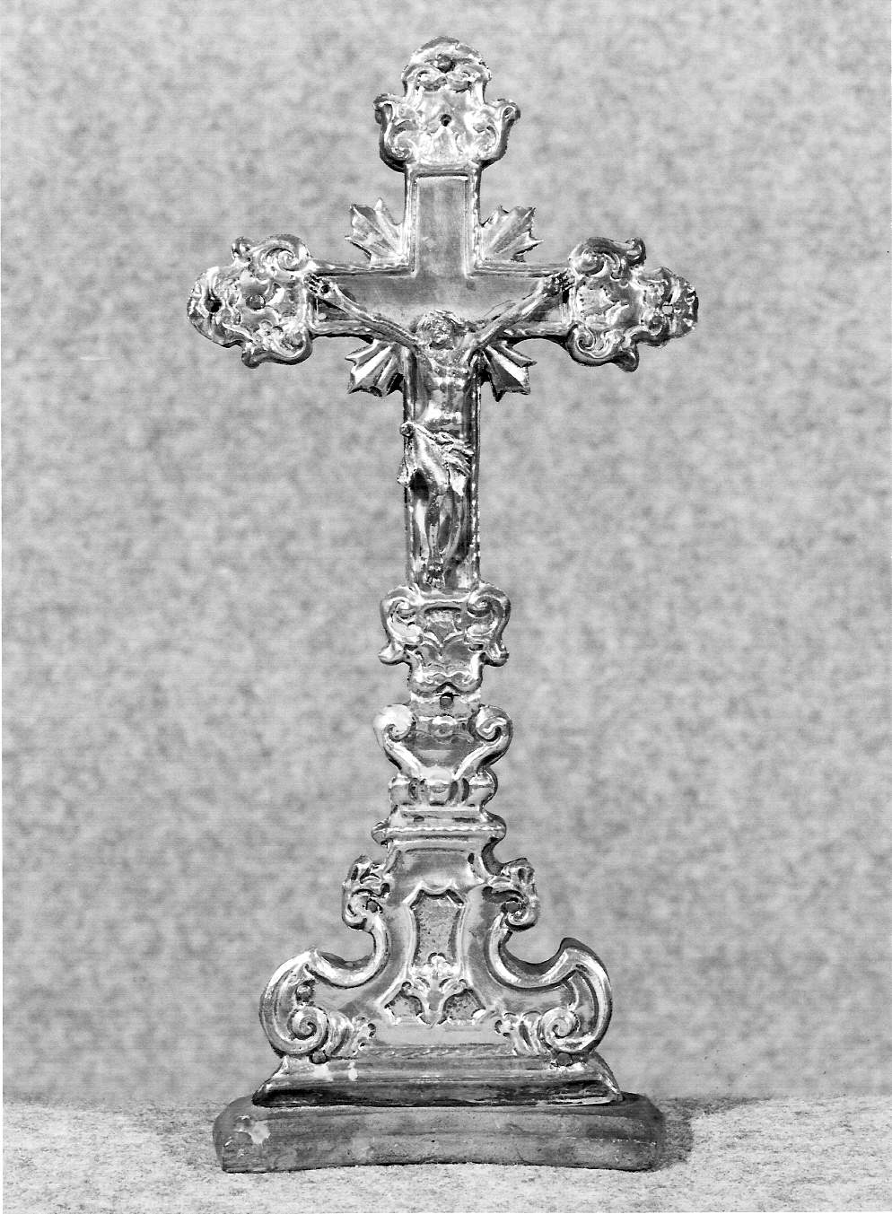 croce d'altare, opera isolata - ambito lombardo (sec. XVIII)